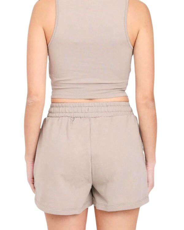 New Era Shorts Beige Retro