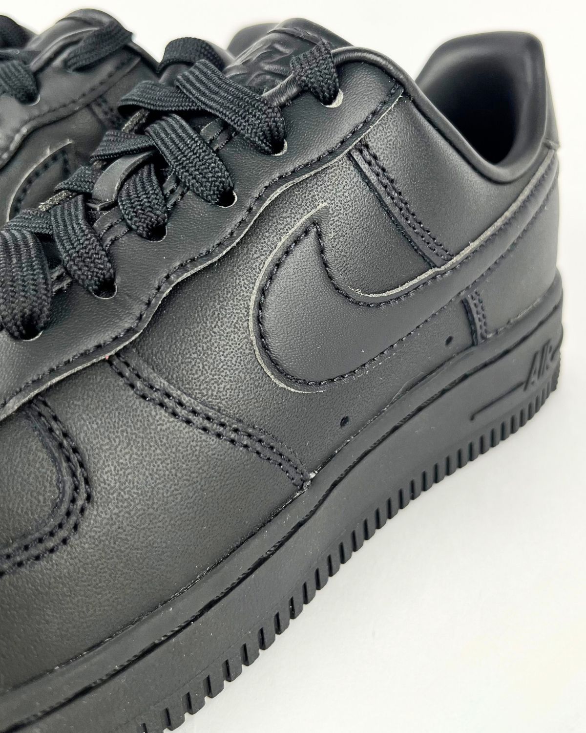 Nike Air Force 1 '07 Fresh Nere Swoosh